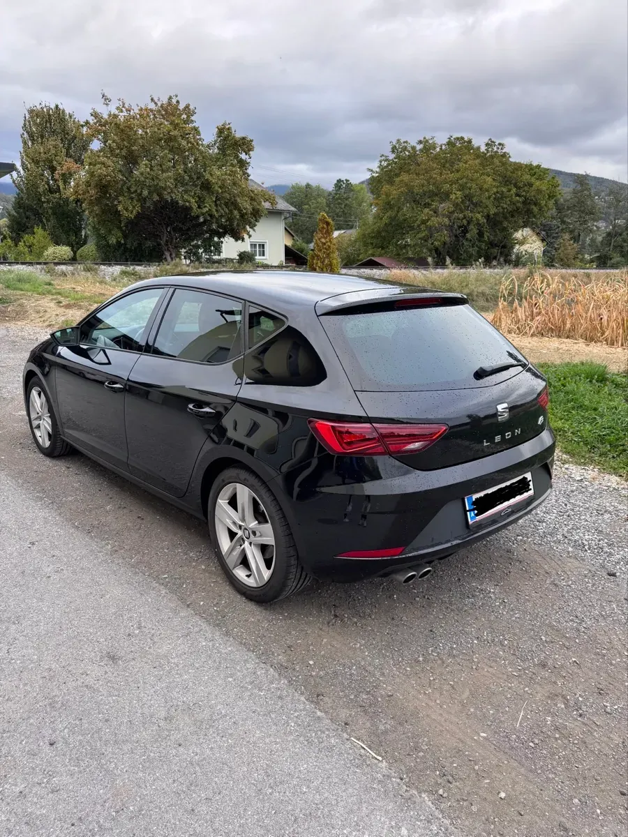 Seat Leon 2017 photo 2