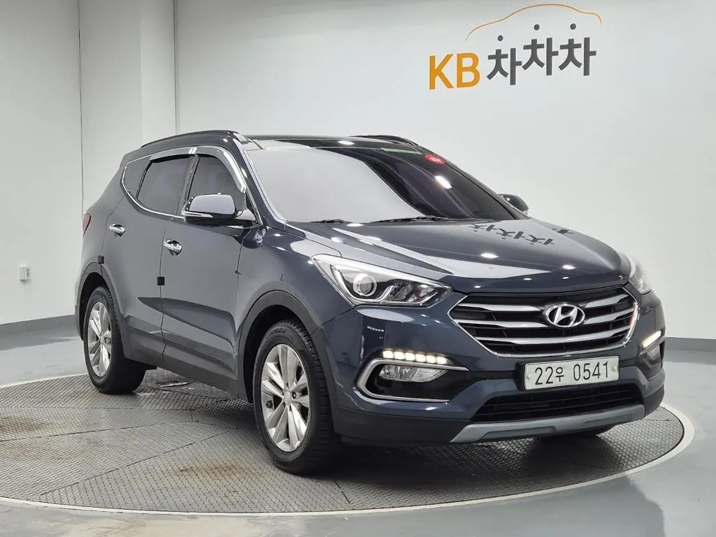 Hyundai Santa Fe 2015 photo 4