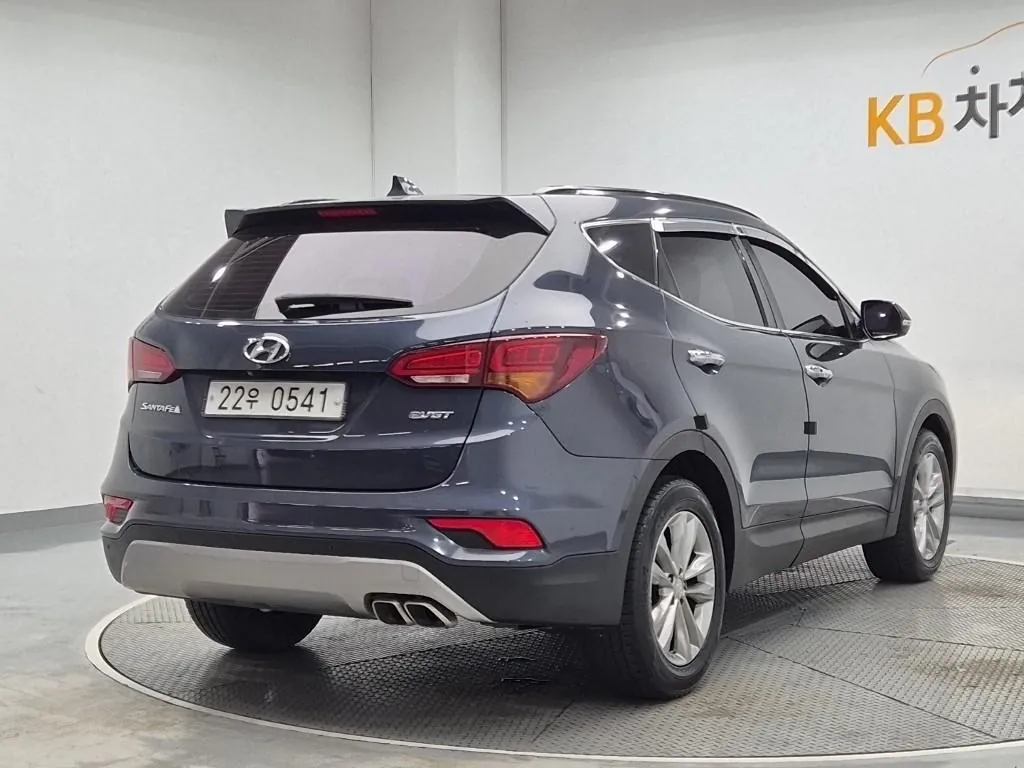 Hyundai Santa Fe 2015 photo 3