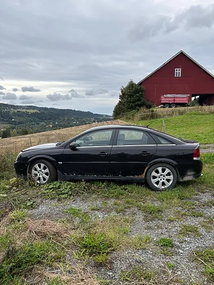 Opel Vectra 2004 photo 2