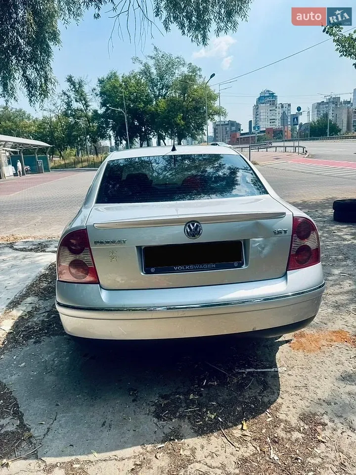Volkswagen Passat 2002 photo 3