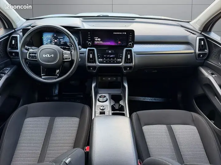 Kia Sorento 2023 photo 2