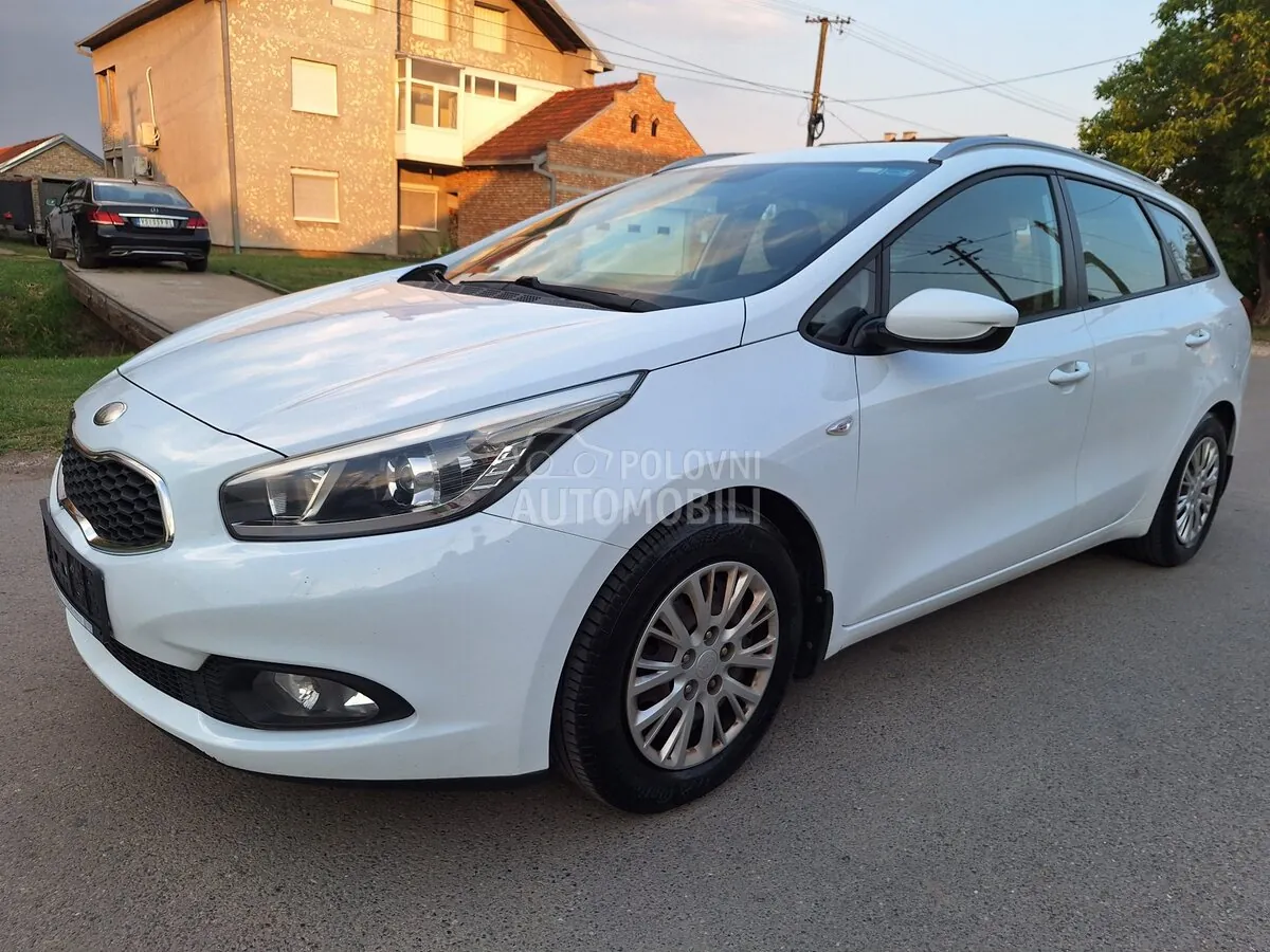 Kia Ceed Sw 2013 photo 4