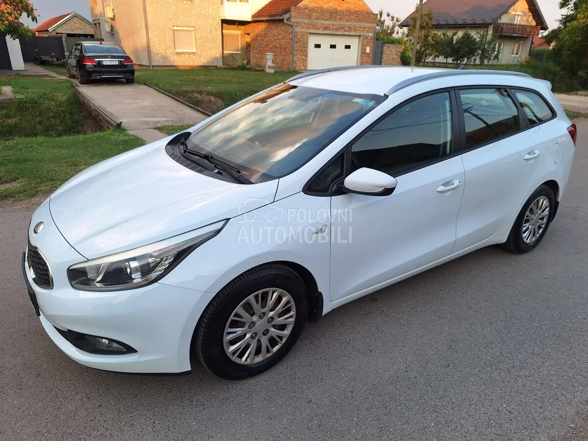 Kia Ceed Sw 2013 photo 5