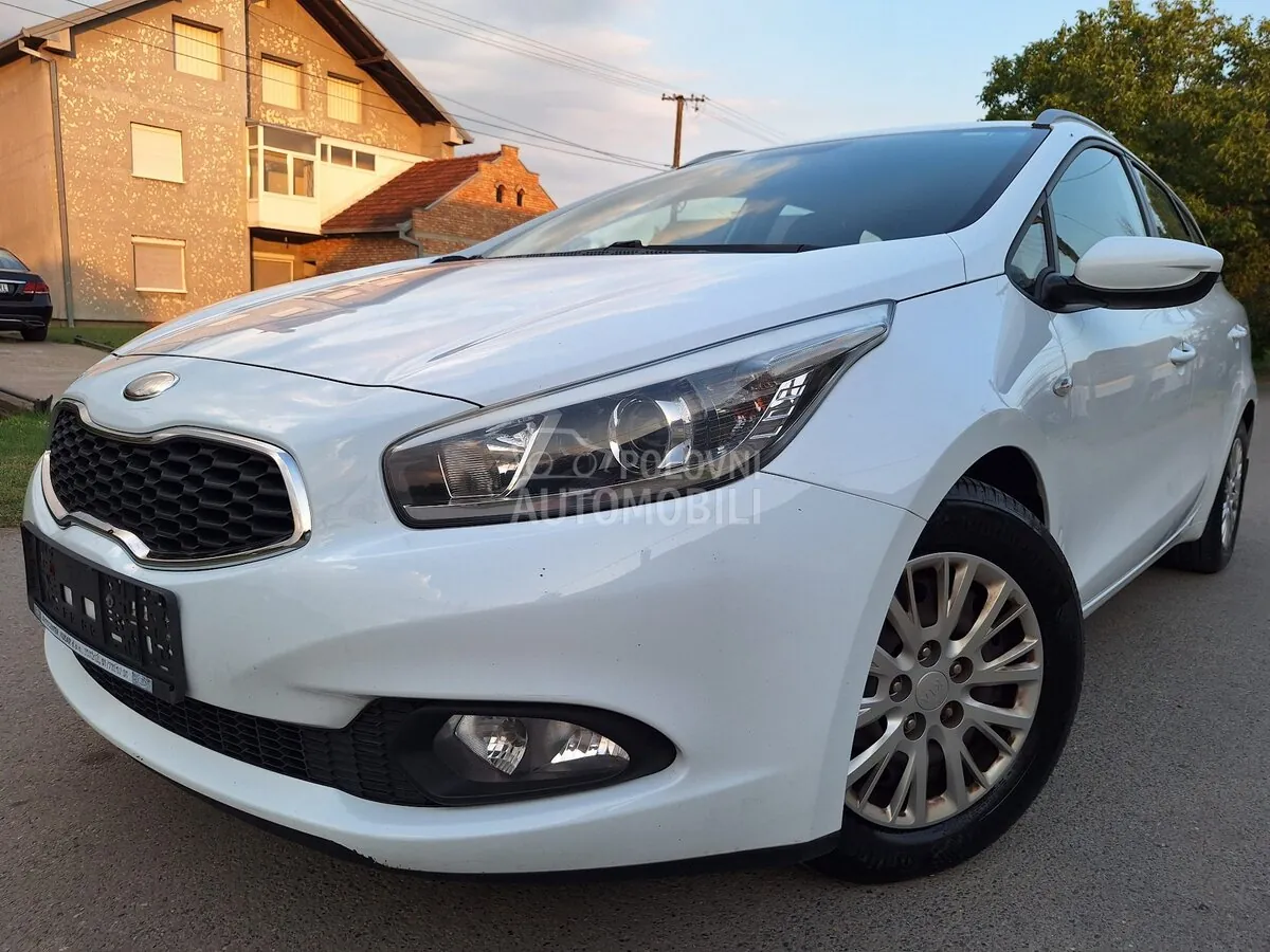 Kia Ceed Sw 2013 photo 3