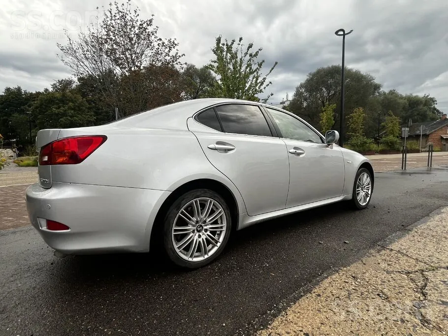 Lexus Is 2008 photo 2