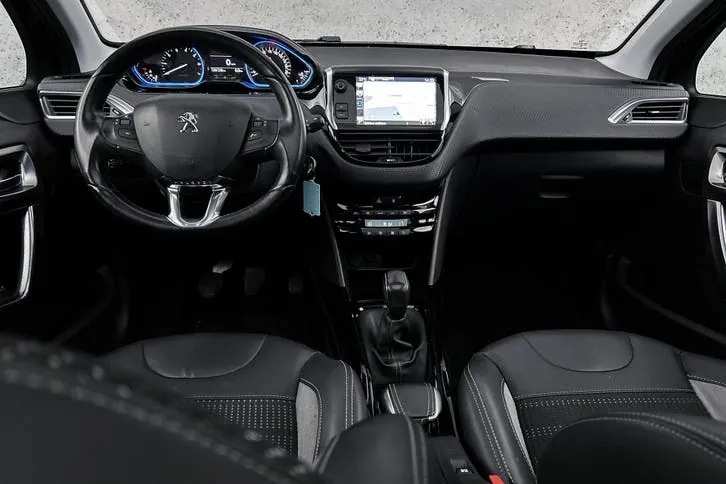 Peugeot 2008 2016 photo 2