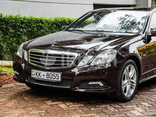 Mercedes-Benz E200 2010 photo 4