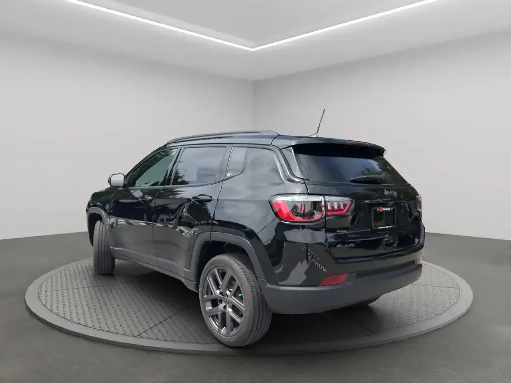 Jeep Compass 2026 photo 4