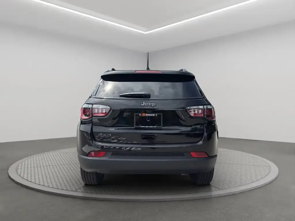 Jeep Compass 2026 photo 5