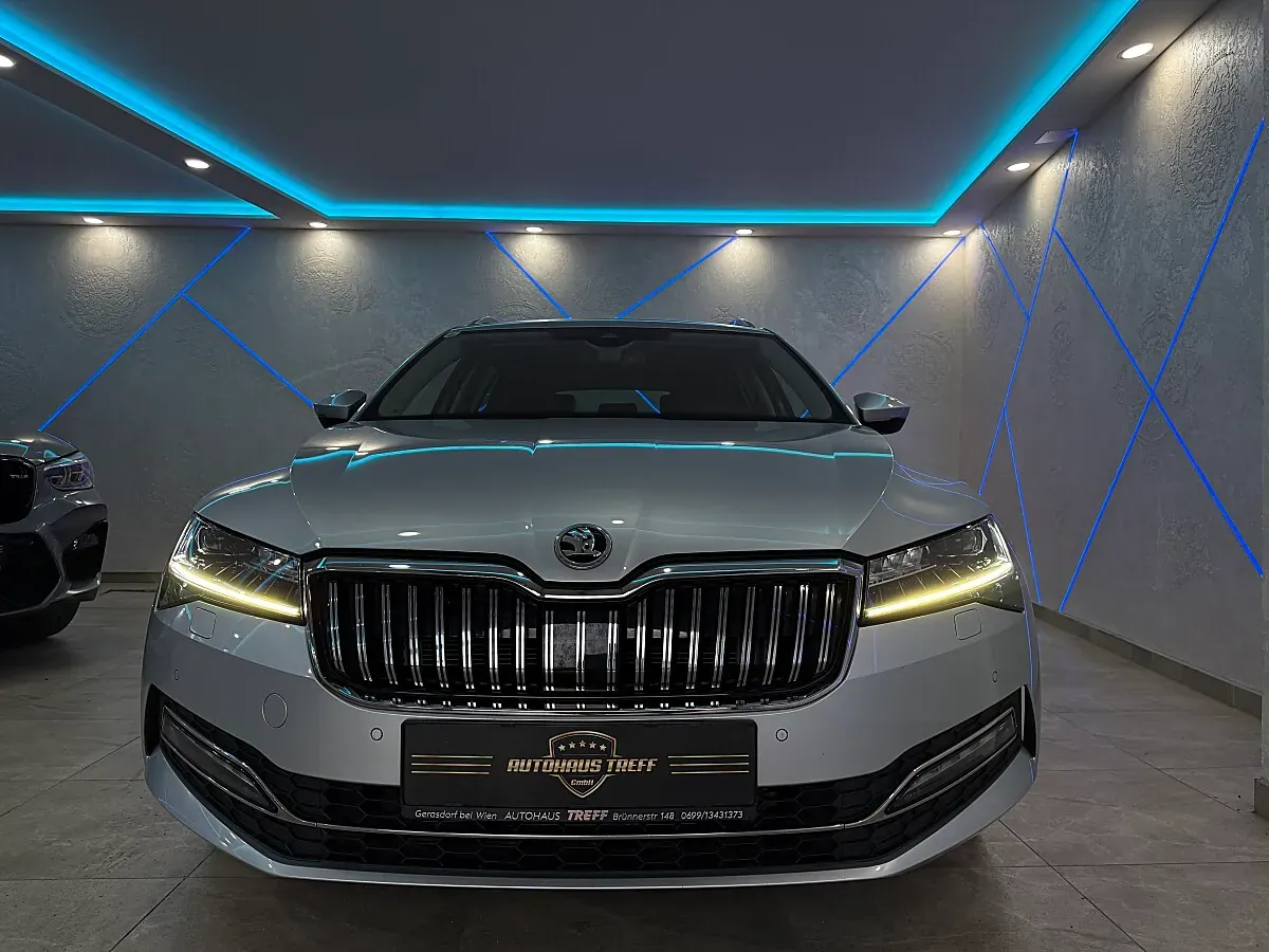 Skoda Superb 2022 photo 3