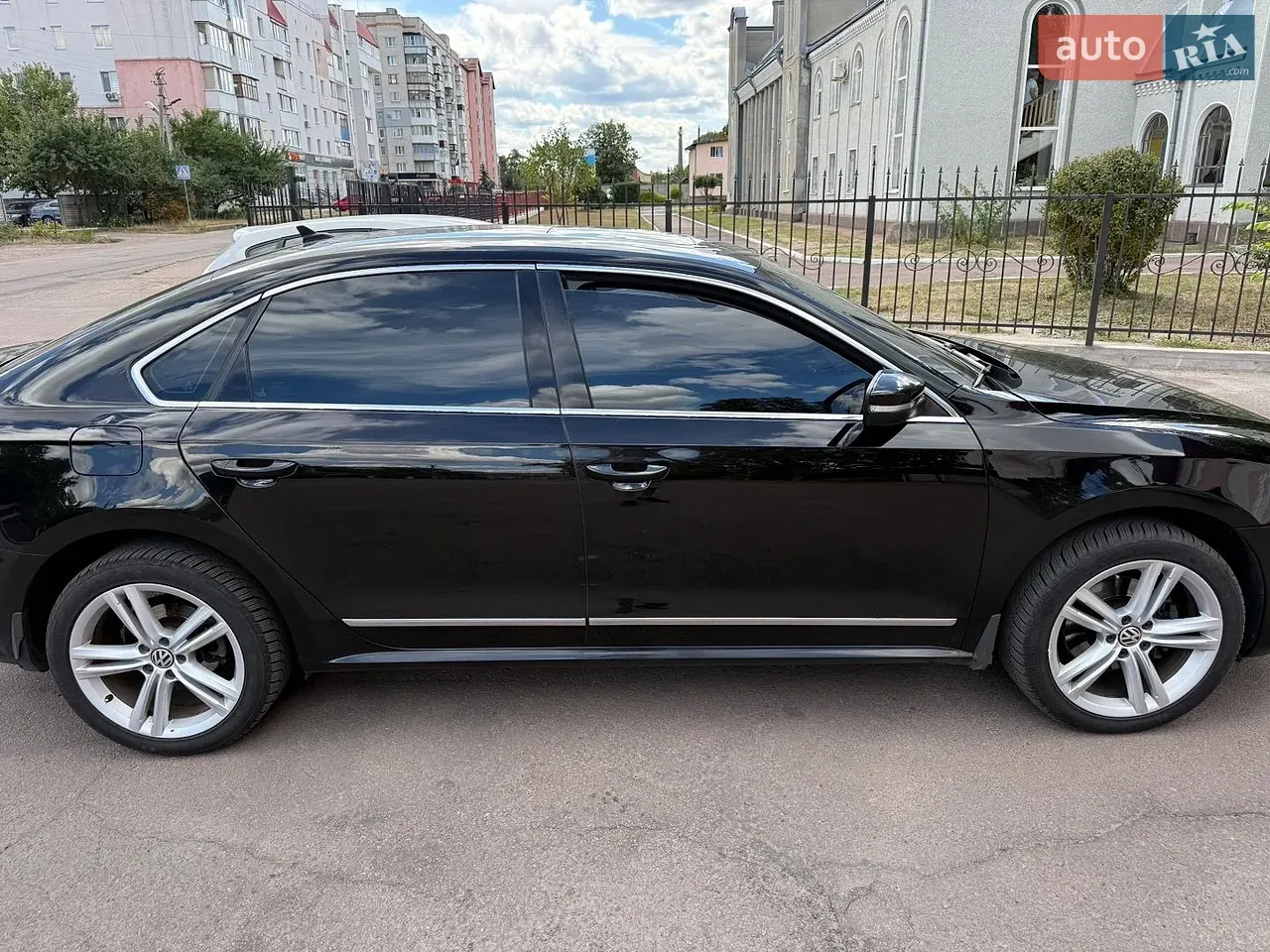 Volkswagen Passat 2015 photo 2