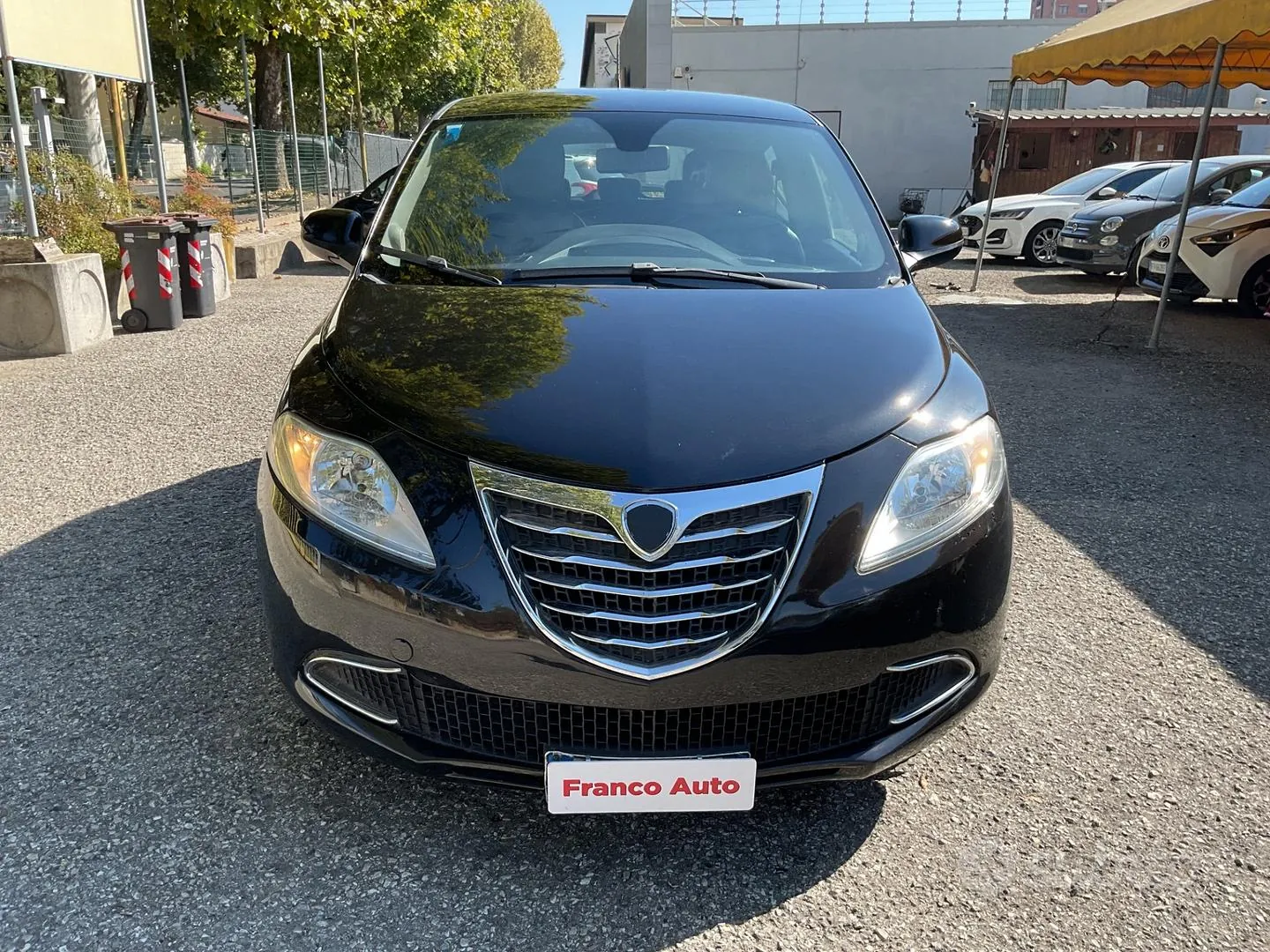 Lancia Ypsilon 2014 photo 2
