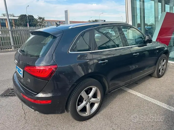 Audi Q5 2017 photo 2