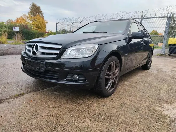 Mercedes-Benz C180