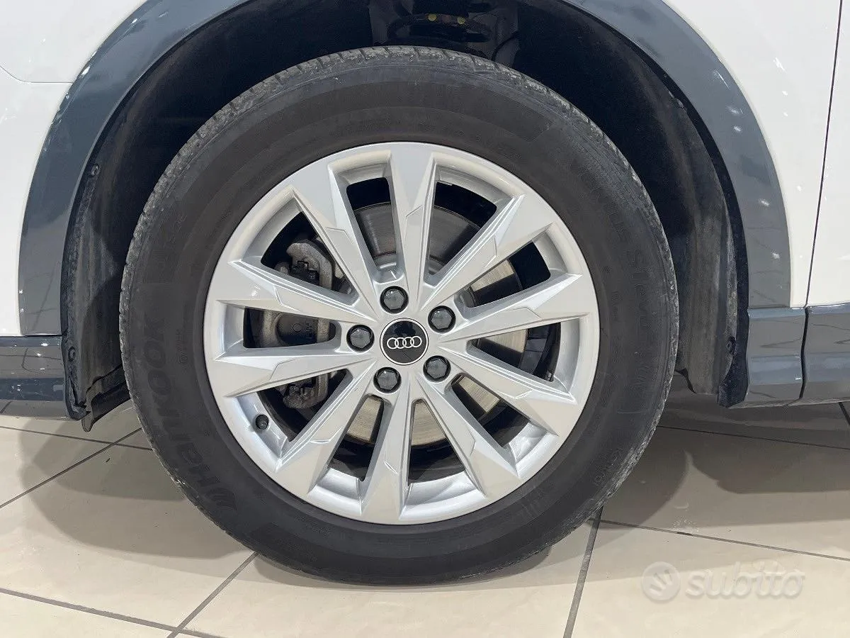 Audi Q3 2021 photo 5