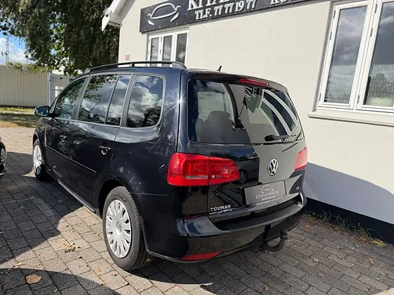 Volkswagen Touran 2011 photo 4