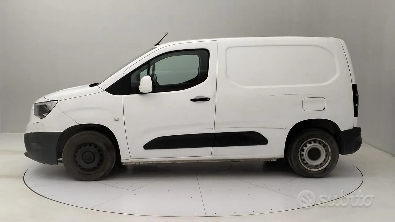 Opel Combo 2020 photo 2