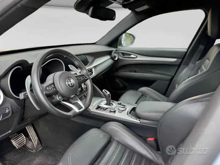 Alfa Romeo Stelvio 2024 photo 5