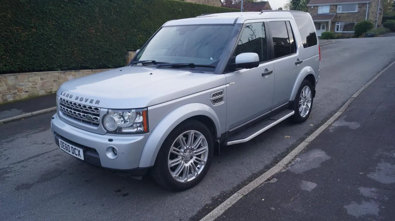 Land Rover Discovery 4 2011 photo 2