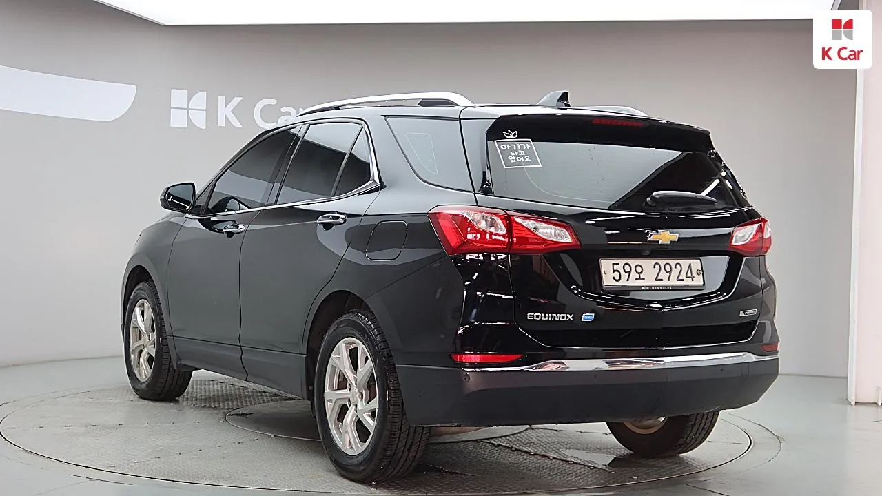 Chevrolet Equinox 2018 photo 2
