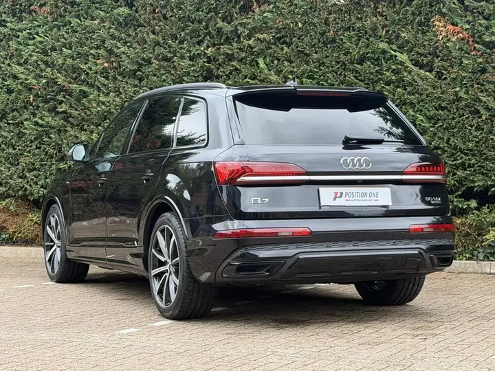 Audi Q7 2020 photo 5