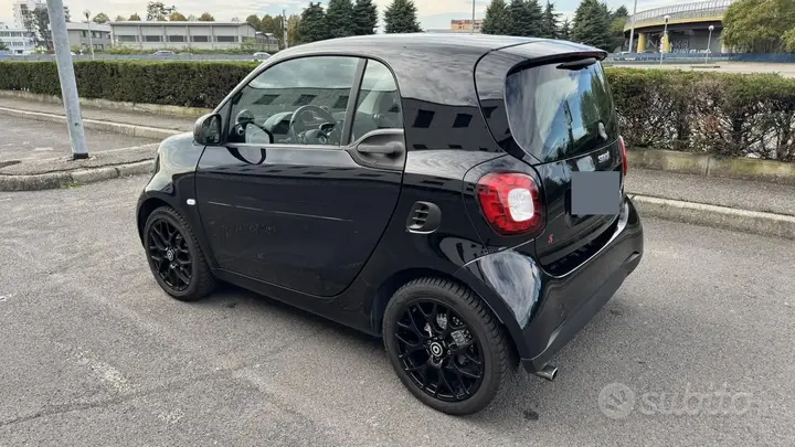 Smart Fortwo 2017 photo 3