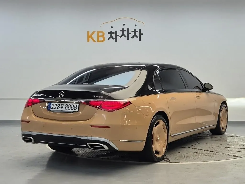 Mercedes-Benz S-Class 2023 photo 3