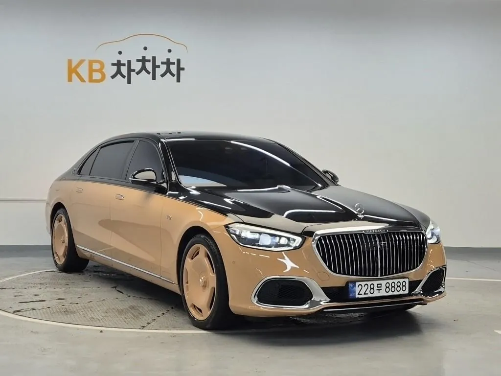 Mercedes-Benz S-Class 2023 photo 4