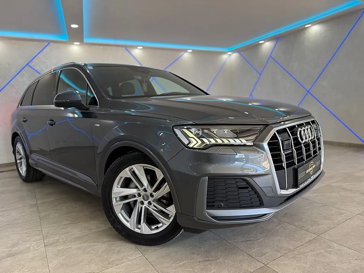 Audi Q7 2020 photo 2