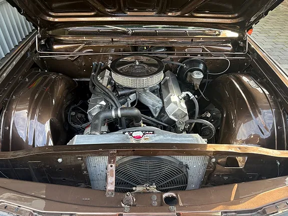 Chrysler 300 1966 photo 3