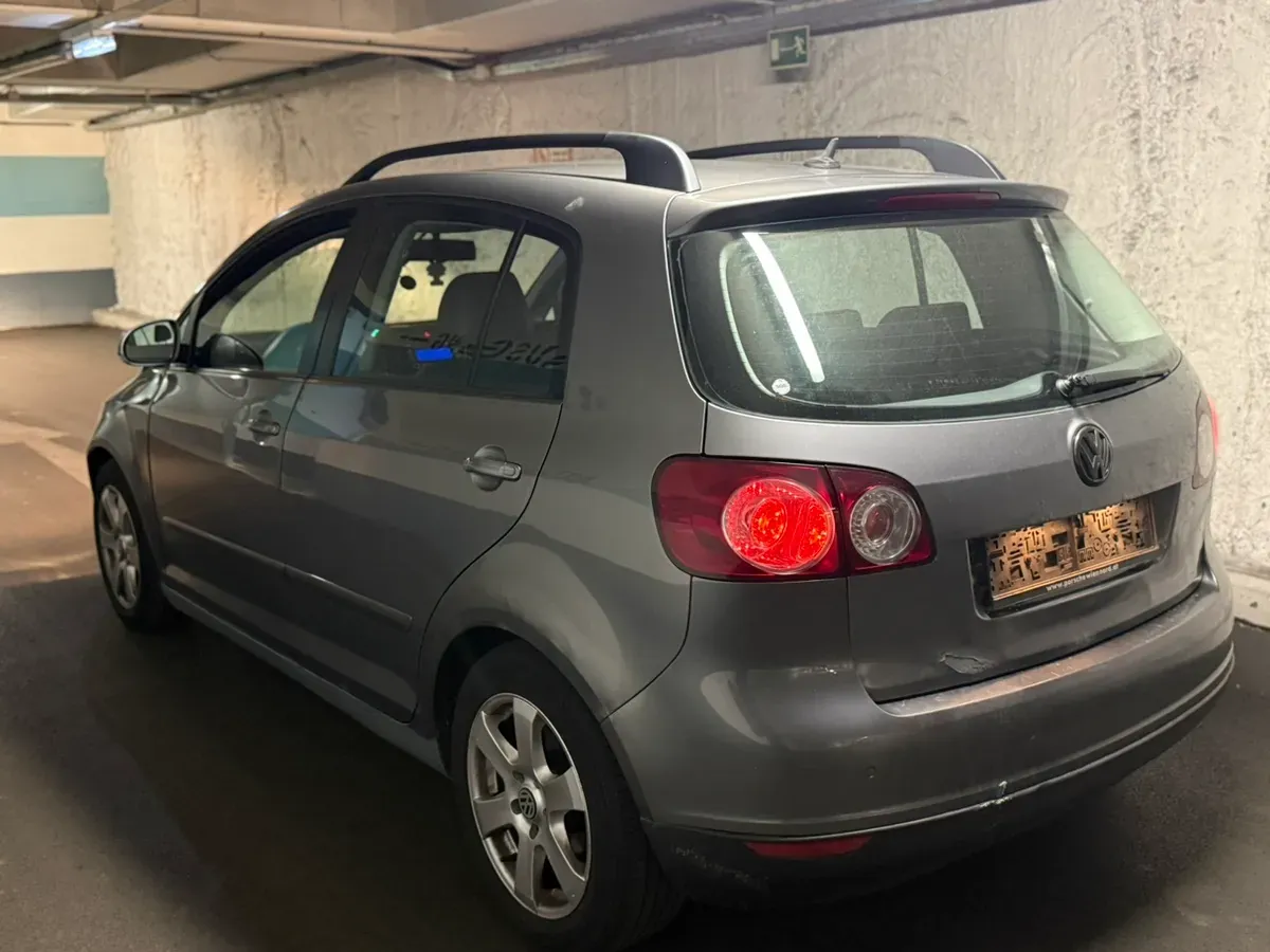 Volkswagen Golf 2007 photo 2