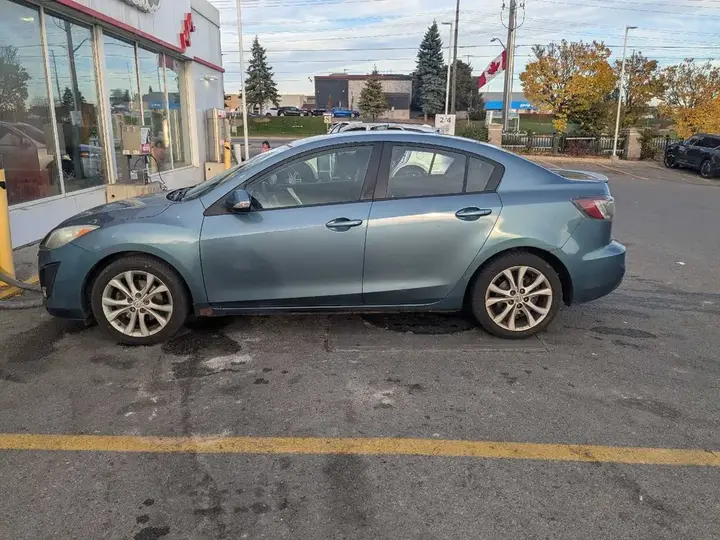Mazda 3 2010 photo 4