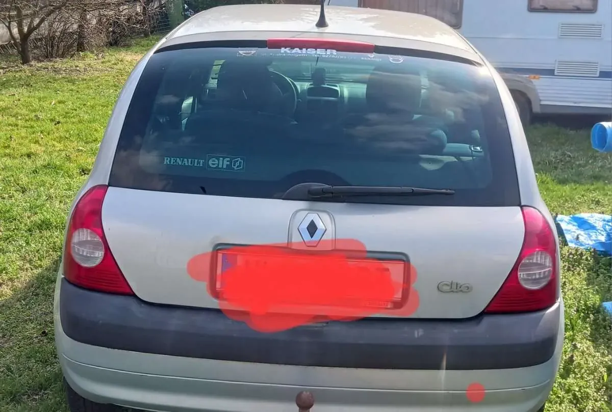 Renault Clio 2002 photo 2