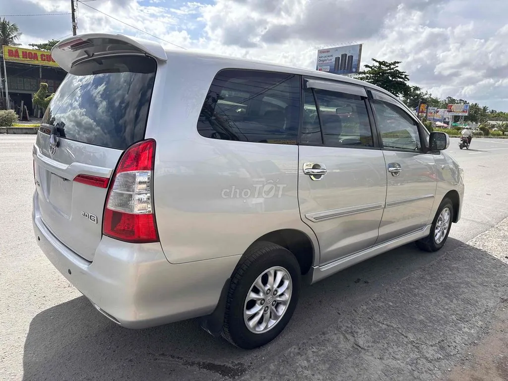 Toyota Innova 2014 photo 3