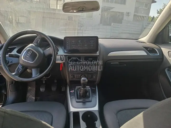 Audi A4 2009 photo 2
