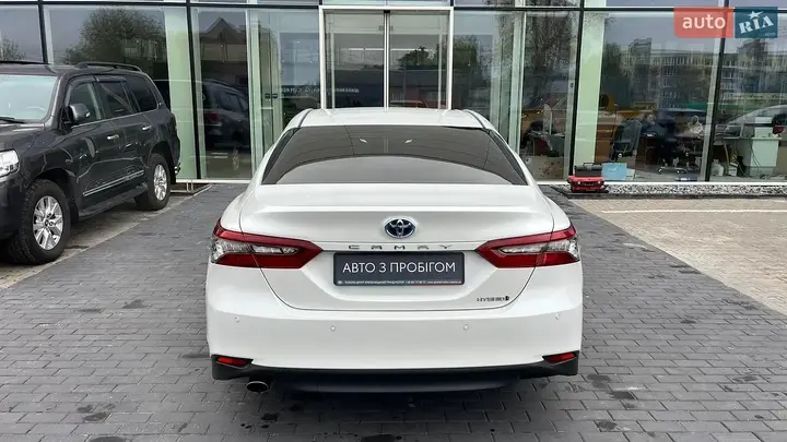 Toyota Camry 2021 photo 4