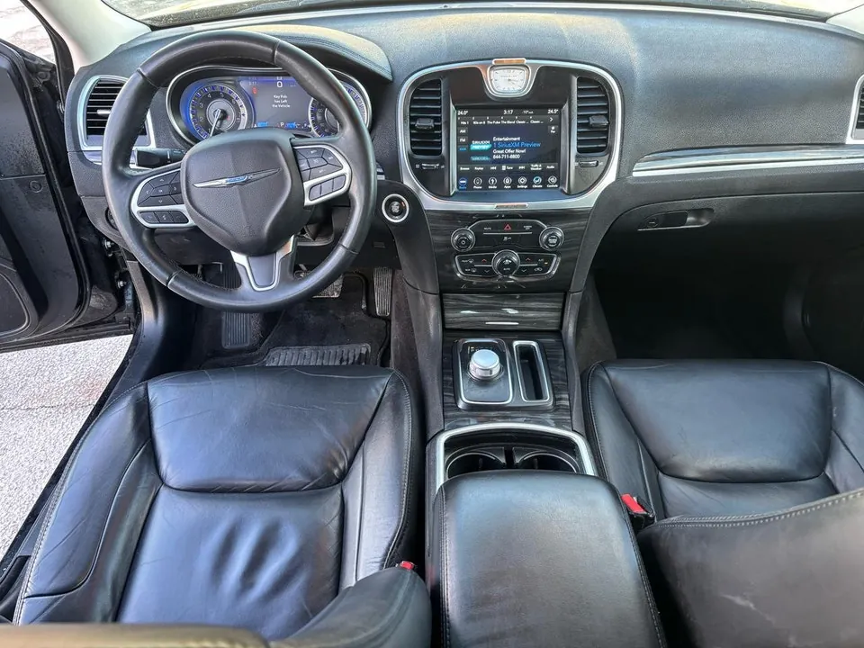 Chrysler 300 2018 photo 3
