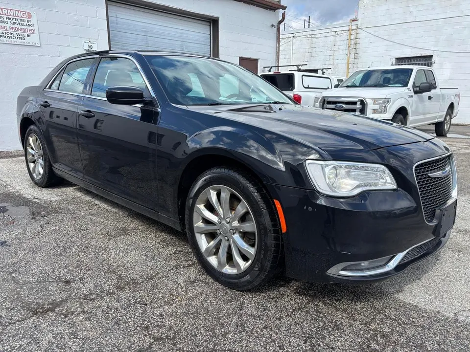 Chrysler 300 2018 photo 4