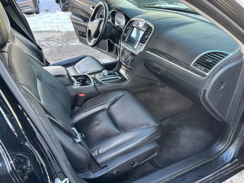Chrysler 300 2018 photo 5