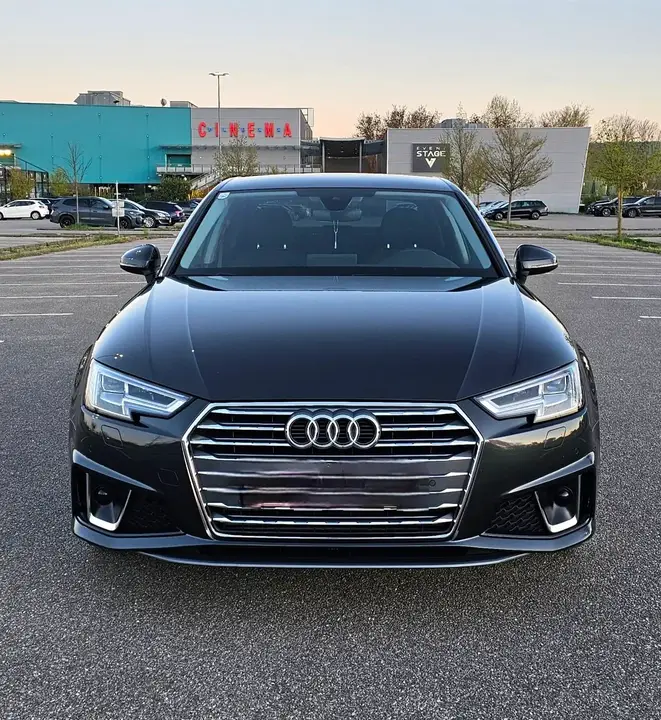Audi A4 2019 photo 2