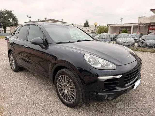 Porsche Cayenne 2014 photo 2
