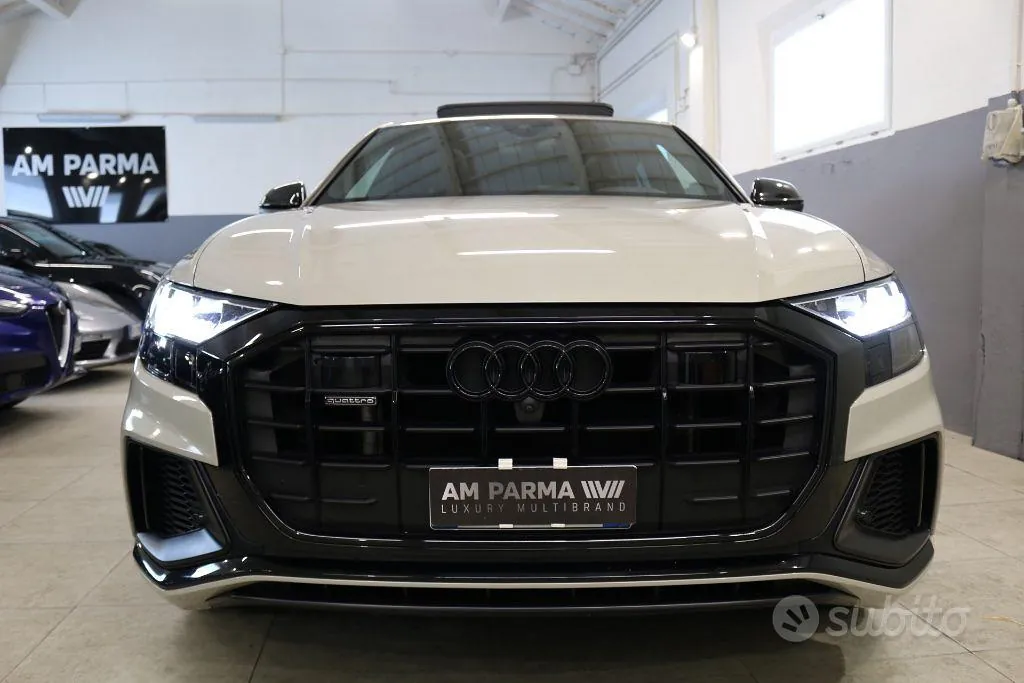 Audi Q8 2022 photo 2