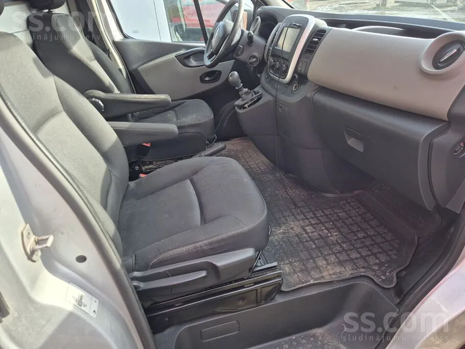 Renault Trafic 2017 photo 5