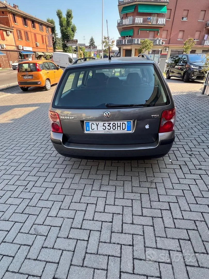 Volkswagen Passat 2005 photo 4