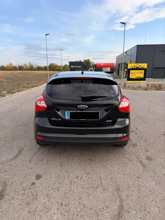 Ford Focus 2013 photo 3