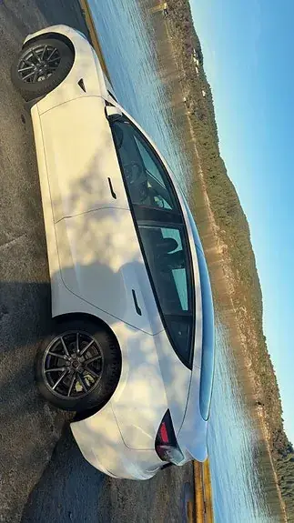Tesla Model 3 2020 photo 2