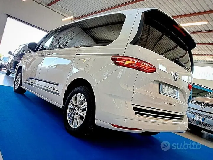 Volkswagen T7 Multivan 2022 photo 5