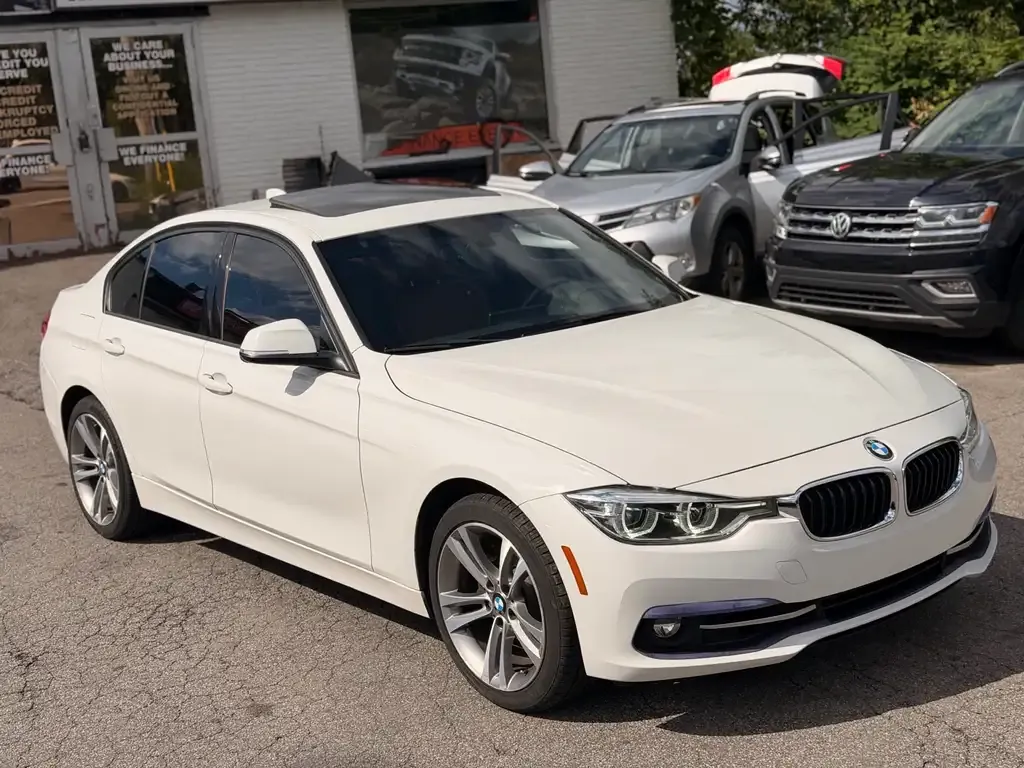 BMW 3 Series 2018 photo 5