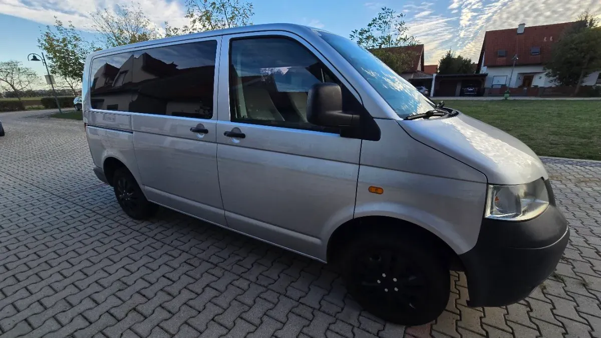 Volkswagen Caravelle 2006 photo 3